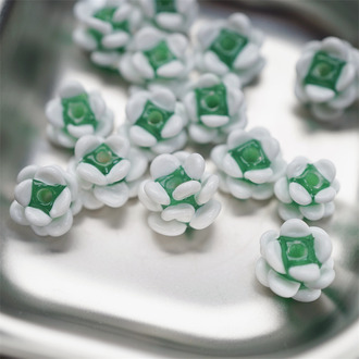 纯白色多肉~手造直孔立体花朵植物园日本进口灯工玻璃琉璃珠 尺寸约11MM