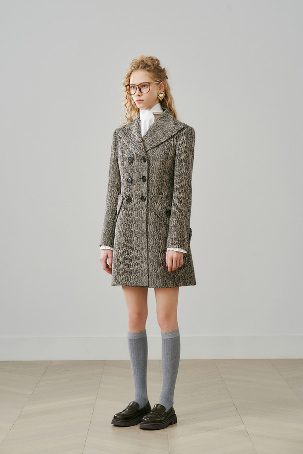 戗驳领修身复古大衣