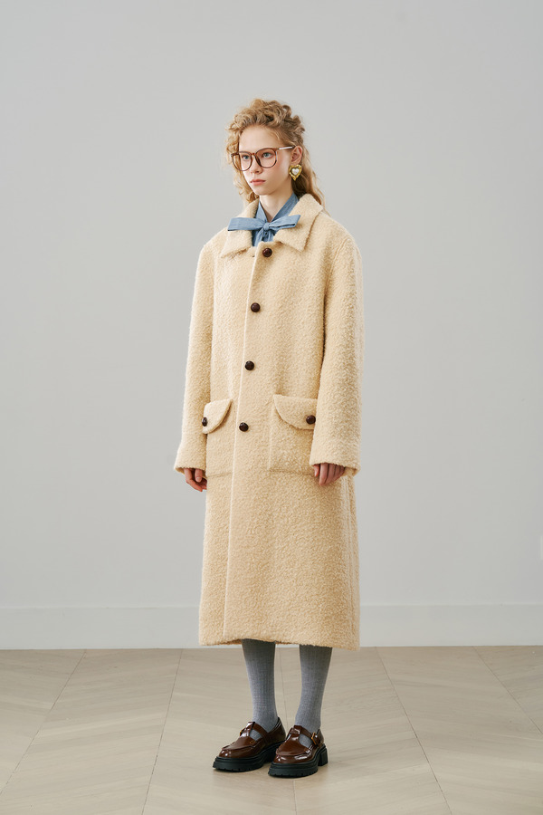 方领廓型长大衣