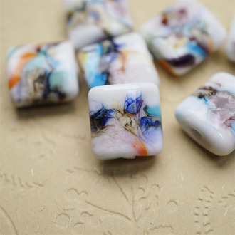 彩色海浪戈壁滩涂海洋亮面方形造型~海滩波浪元素盐泉岛艺术家灯工玻璃珠作品 尺寸约15MM