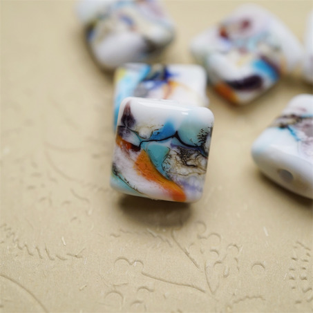 彩色海浪戈壁滩涂海洋亮面方形造型~海滩波浪元素盐泉岛艺术家灯工玻璃珠作品 尺寸约15MM-2