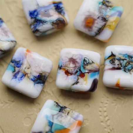彩色海浪戈壁滩涂海洋亮面方形造型~海滩波浪元素盐泉岛艺术家灯工玻璃珠作品 尺寸约15MM-5