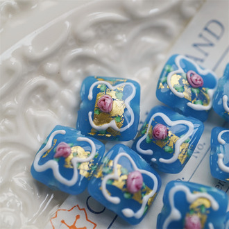 温润蓝底色~奶油婚礼蛋糕立体小方块日本进口中古古董灯工玻璃琉璃珠 尺寸约13MM