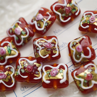 复古深红底色~奶油婚礼蛋糕立体小方块日本进口中古古董灯工玻璃琉璃珠 尺寸约13MM