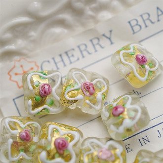 透明水晶底色~奶油婚礼蛋糕立体小方块日本进口中古古董灯工玻璃琉璃珠 尺寸约13MM