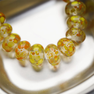 橙花彩点透明水彩风~扁圆形百搭算盘珠日本进口灯工玻璃琉璃珠 尺寸约7X12MM