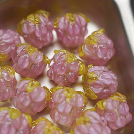 粉粉透感果子粉莓~手造可爱小树莓莓果直孔日本进口灯工玻璃琉璃珠 尺寸约13X12MM-3