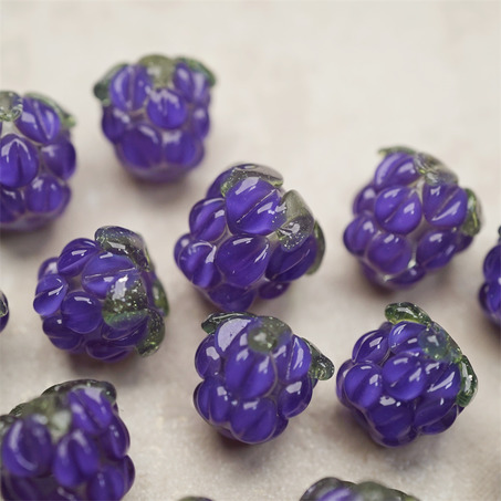 透感紫色果子紫莓果~手造可爱小树莓莓果直孔日本进口灯工玻璃琉璃珠 尺寸约13X12MM