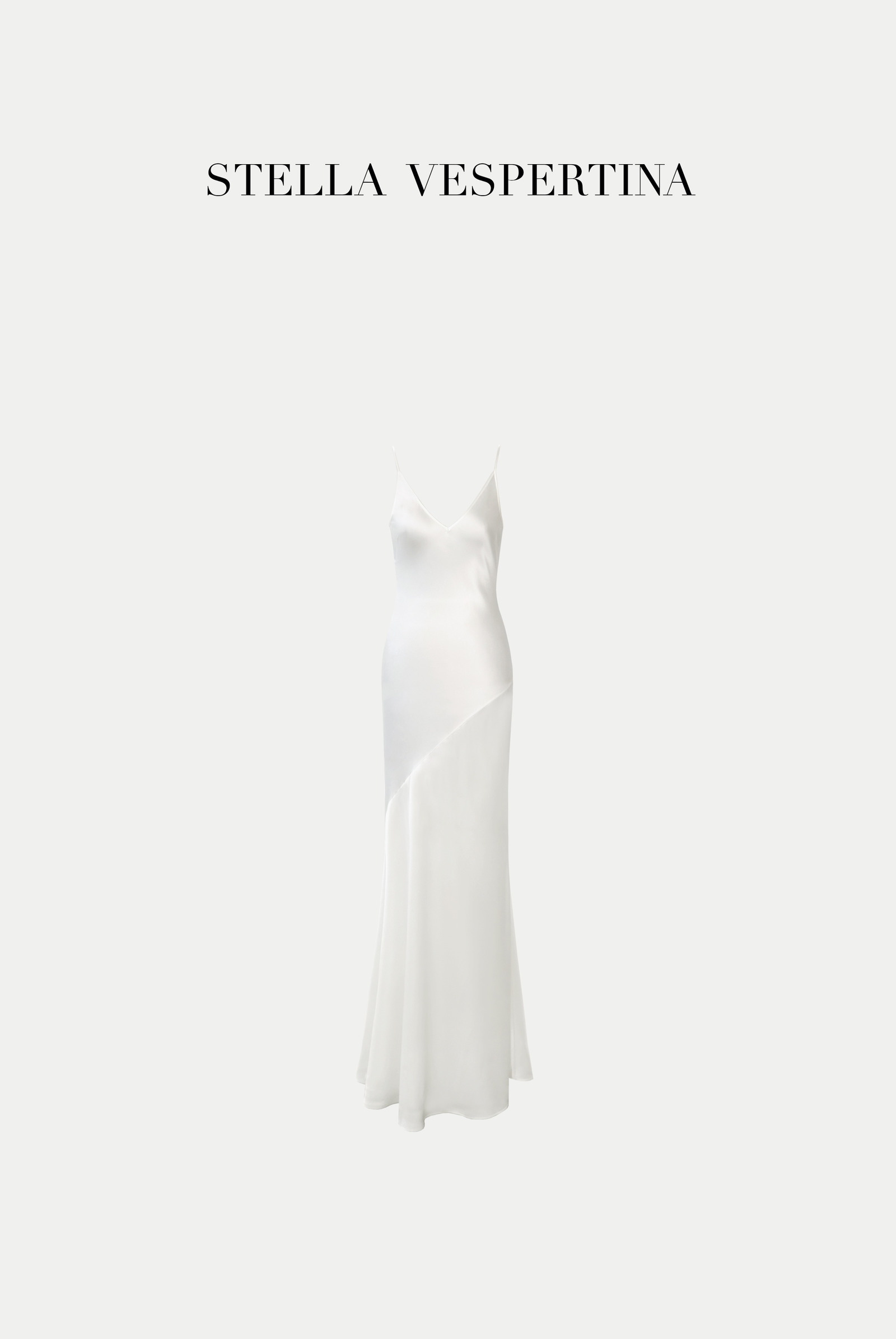 缎面V领吊带连衣裙