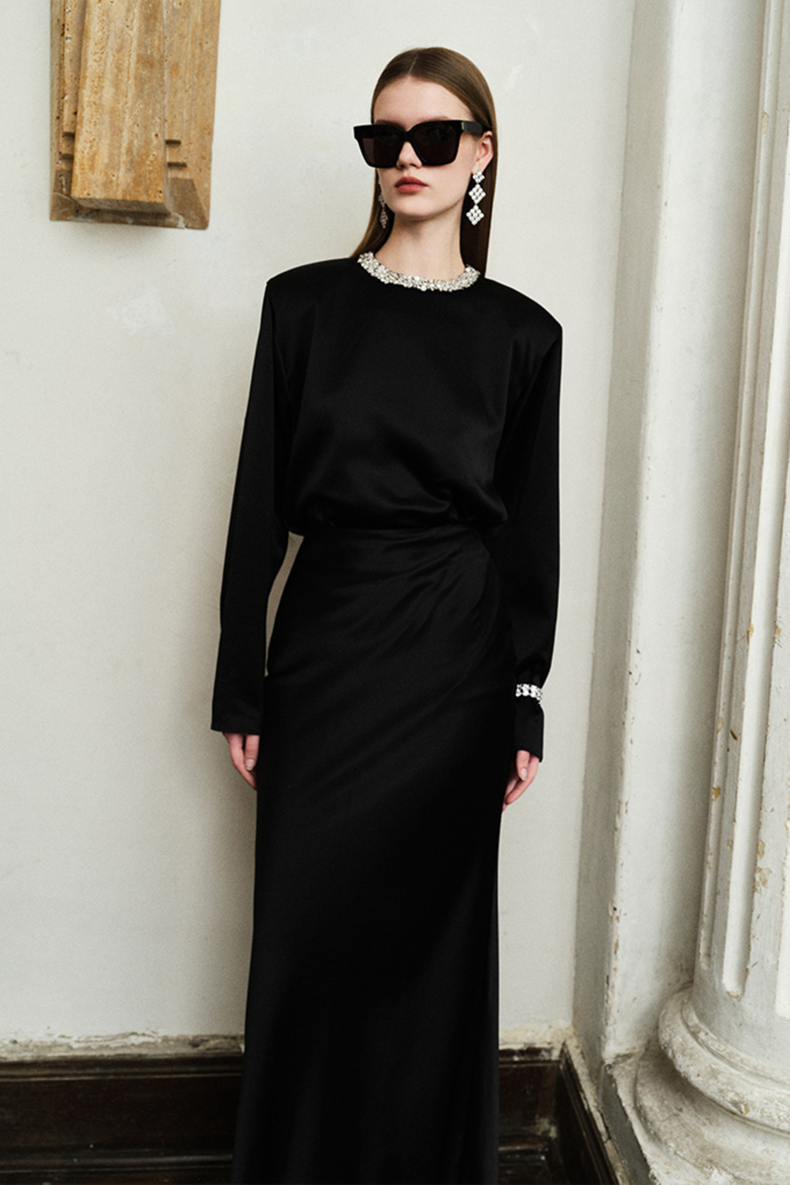 晶饰真丝垫肩上衣