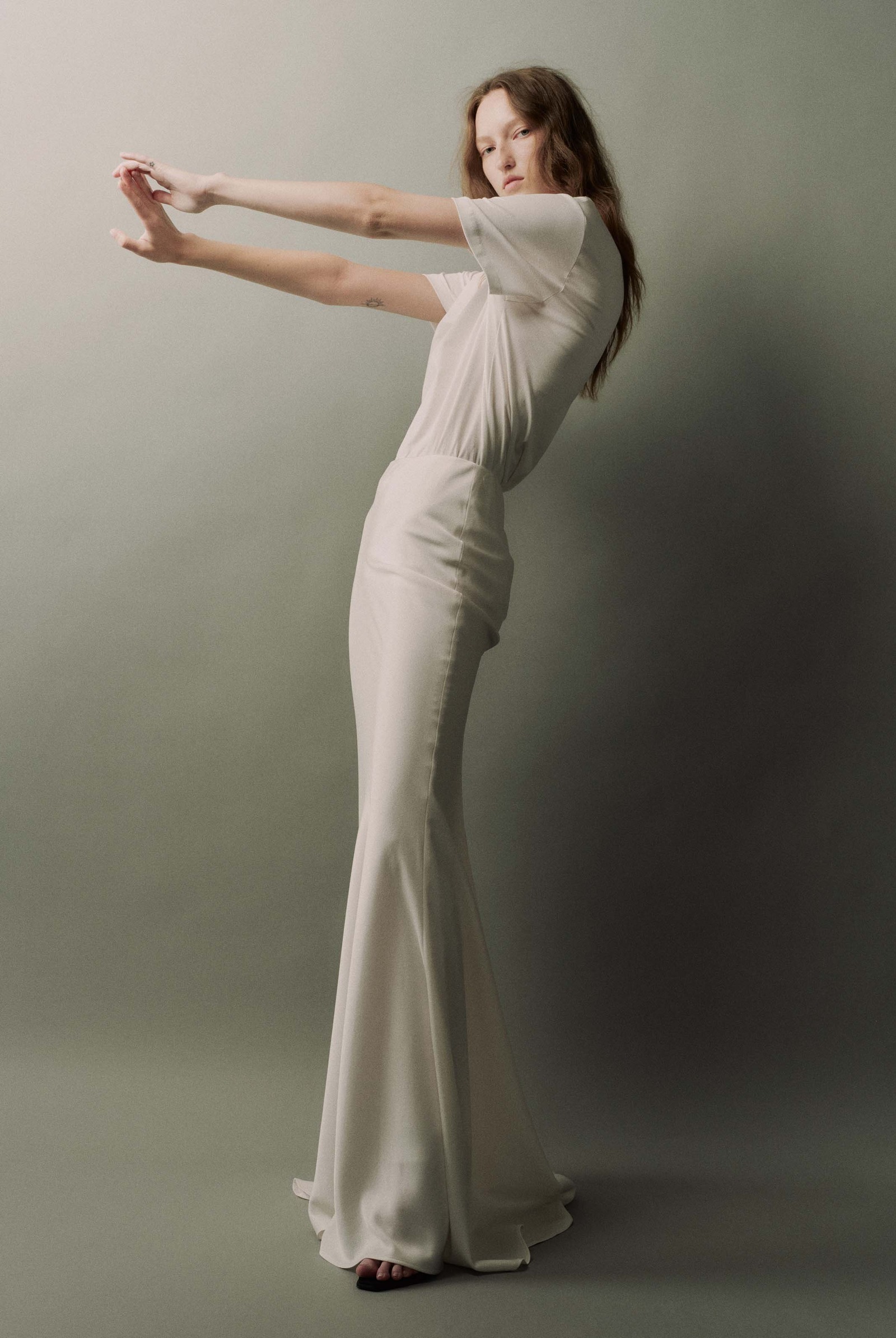 缎面鱼尾长款半裙-3