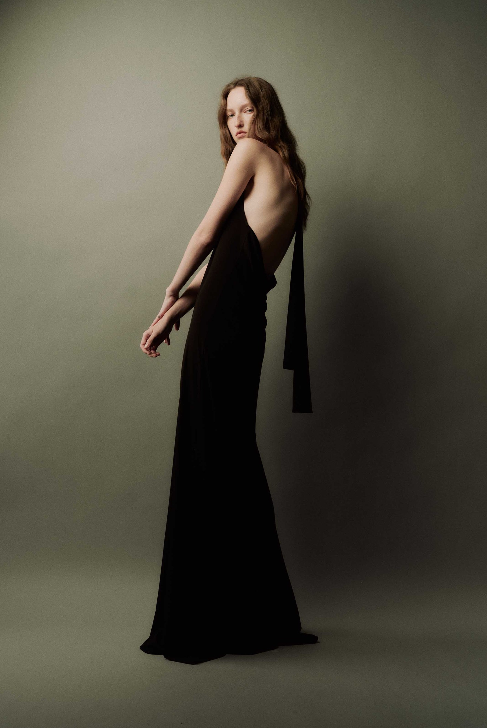 挂脖针织连衣裙-3