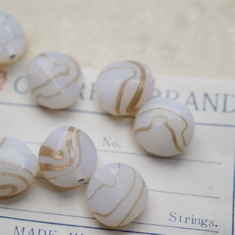 欧泊蛋白金沙条纹流线型~手造不规则表面扁圆形直孔日本进口中古古董灯工玻璃琉璃珠 15MM