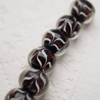 【样品】黑白红三彩缎带丝绸花纹~手造精致扁圆珠日本进口中古古董灯工玻璃琉璃珠 9X12MM