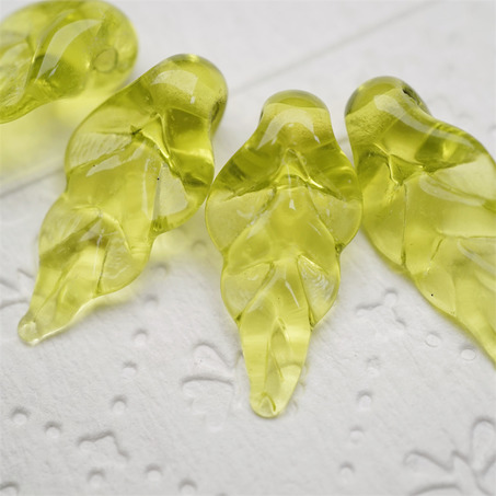 【样品】透感橄榄绿树叶~手造精致造型珠日本进口中古古董灯工玻璃琉璃珠 10X23MM-5