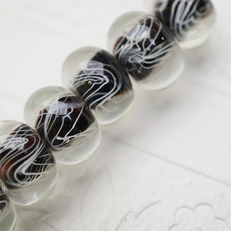 【样品】透明外层黑色细丝带环绕~手造精致扁圆珠日本进口中古古董灯工玻璃琉璃珠 8X12MM-8