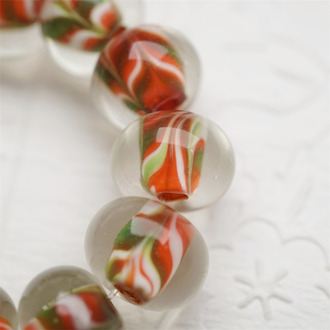 【样品】古董琉璃配色三彩红绿白缎带丝绸花纹~手造精致扁圆珠日本进口中古古董灯工玻璃琉璃珠 9X12MM