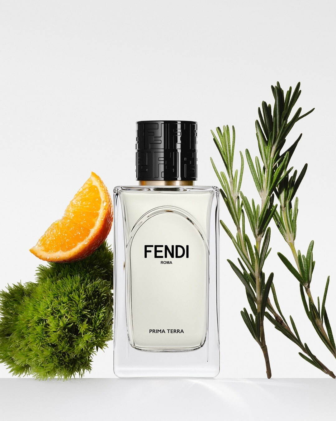 FENDI 推出首个香水系列