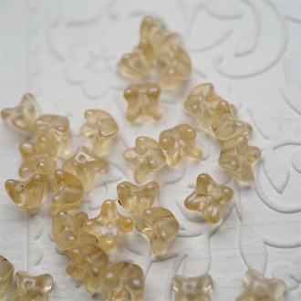 透感高亮浅香槟琥珀色~四瓣小花桂花捷克珠玻璃琉璃珠 9MM