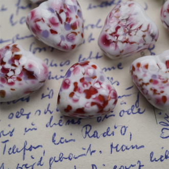 奶油草莓樱桃蛋糕配色~手造桃心爱心珠花纹日本进口灯工玻璃琉璃珠 尺寸约15MM