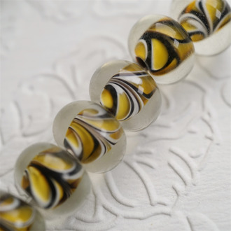 【样品】复古黑底浅棕花环纹透明外层~手造精致扁圆珠日本进口中古古董灯工玻璃琉璃珠 8X13MM