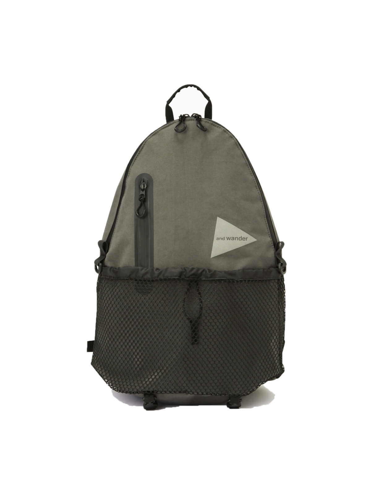 and wander 24FW PE/CO 20L daypack