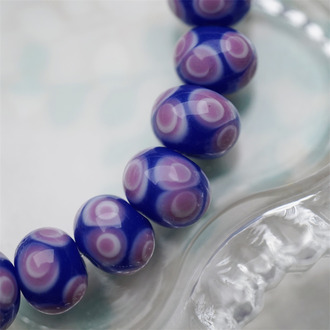 【样品】蓝色底粉色圈圈波点~手造精致扁圆珠日本进口中古古董灯工玻璃琉璃珠 8X10MM