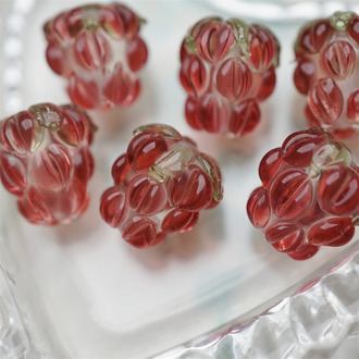 经典水晶树莓红系色莓果~手造可爱大号树莓莓果直孔日本进口灯工玻璃琉璃珠 尺寸约15.5X13MM