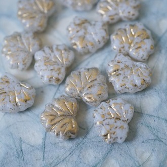 纯白烫金色~树叶捷克珠玻璃琉璃珠 11X13MM