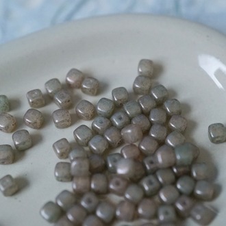 斑驳茶灰绿~迷你立方珠方形可爱法绣串珠 4MM