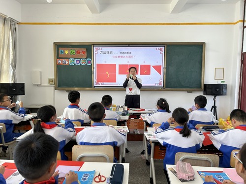 “资教工程”联合界头镇中心小学组织学科教研活动