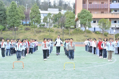 传梦公益“资教工程”与晴隆县第六小学联合开展教研活动