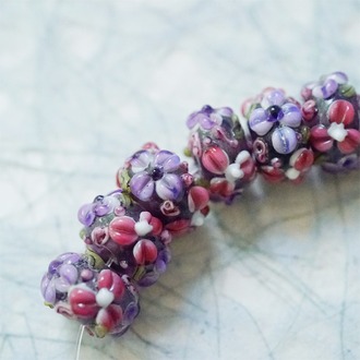 繁花馥郁花园紫红色系~手造精致扁圆珠日本进口中古古董灯工玻璃琉璃珠 8X14MM