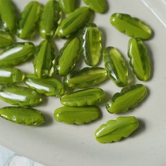 橄榄绿条纹mix渐变~花边小叶子剑形珠捷克玻璃琉璃珠 14X6MM