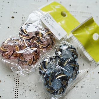 歌舞伎配色中孔透色和风金黑色旋转条纹大号树脂珠~日本采购品牌配件 宽约24MM