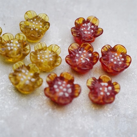 橘色调花瓣两色入~手造直孔立体花朵植物园日本进口灯工玻璃琉璃珠 尺寸约13MM-5