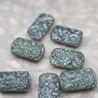 复古做旧绿色~双孔方形古董珠型浮雕向日葵花朵花纹捷克珠玻璃琉璃珠 19X11MM