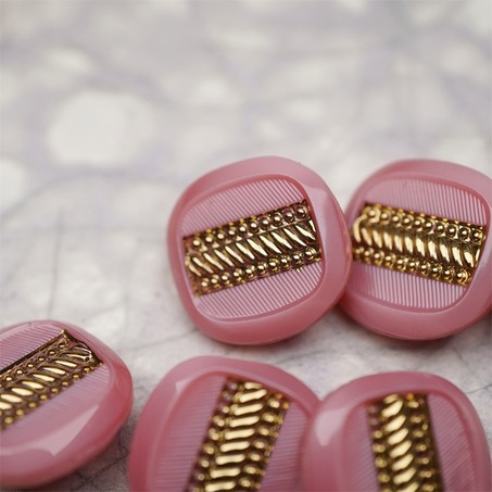 粉色浮雕金属花纹~捷克古董纽扣珠侧孔珠玻璃琉璃珠 18MM-5