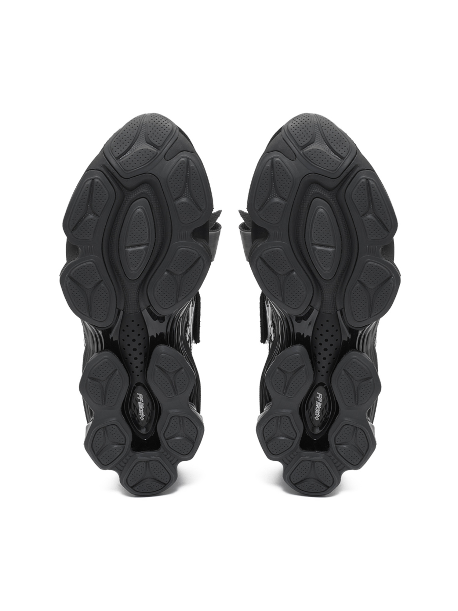 SHUSHU/TONG x ASICS GEL-KINETIC FLUENT-7