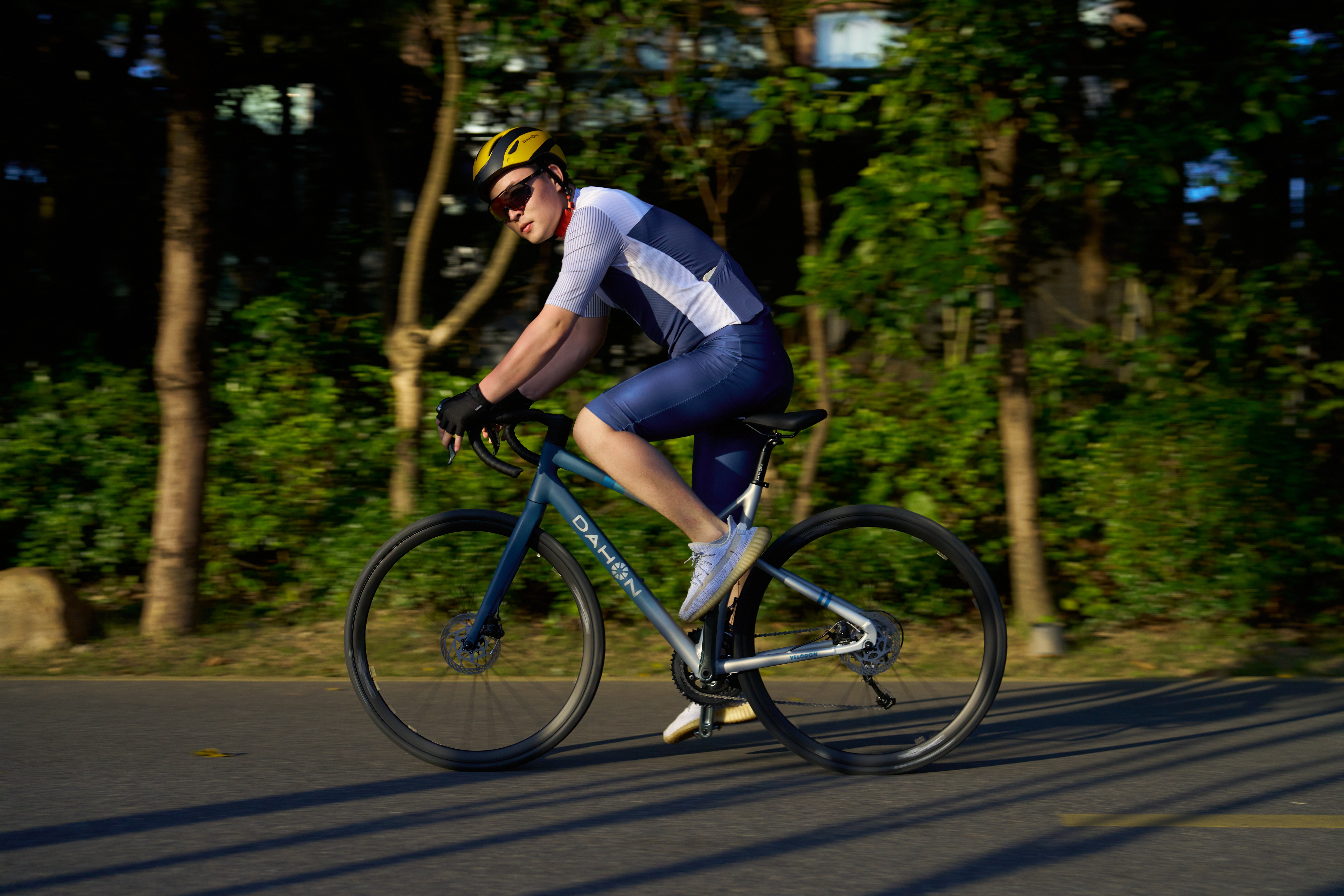 大行700C公路车Vélodon A4，以“快车道”重新诠释速度与自由