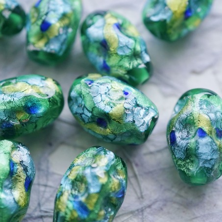 稀有森林湖泊配色熔岩琉璃银箔~手造异形直孔日本进口中古古董灯工玻璃琉璃珠 约16X12MM-1