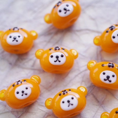 可爱自嘲熊头轻松熊玩偶头套~手造直孔造型可爱小熊日本进口灯工玻璃琉璃珠 13MM-3