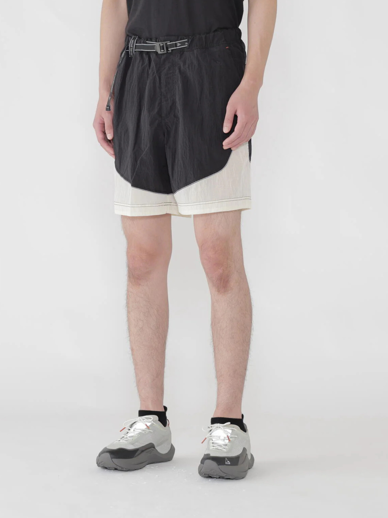 ROA x and wander 26SS ripstop wind short pants-4