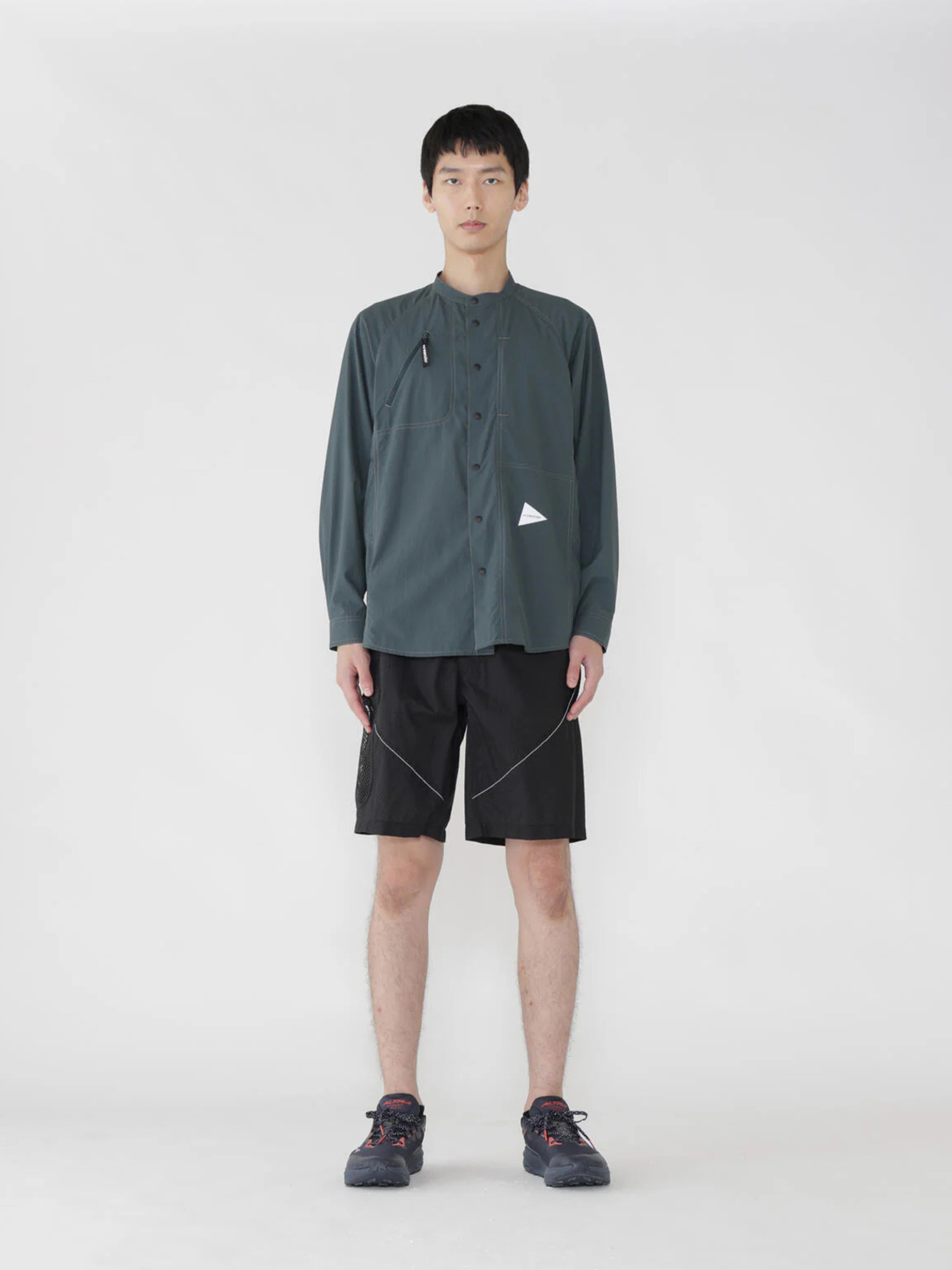 and wander 26SS breath rip short pants-6