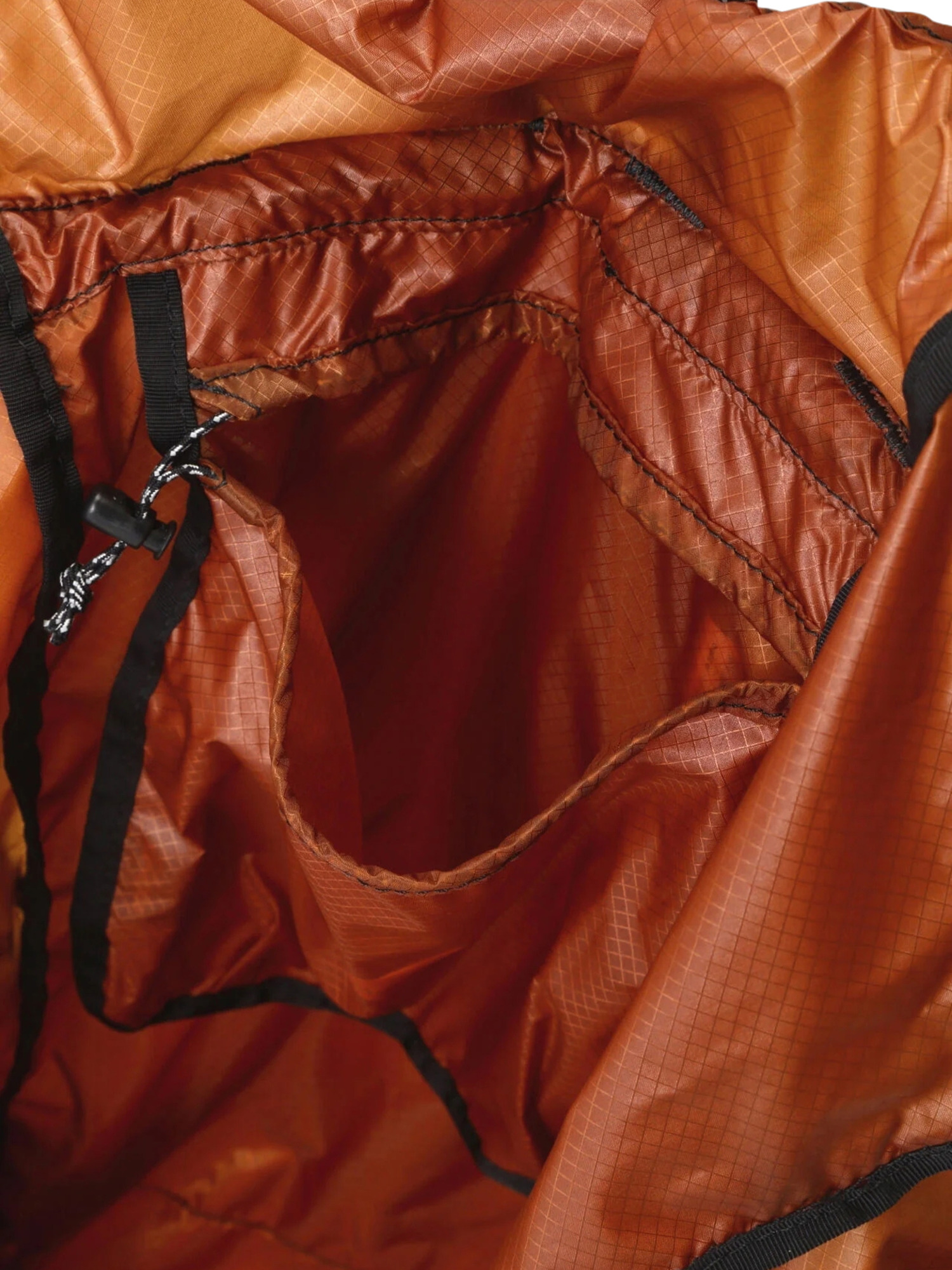 and wander 26SS sil daypack-4